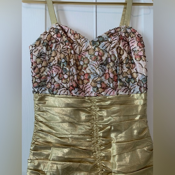 Vintage One Of A Kind Gold Gown With Flower Hand Beading Detailing Rose Dress!! - Picture 10 of 16